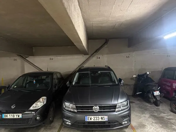 Place de parking sécurisée à louer - Vincennes