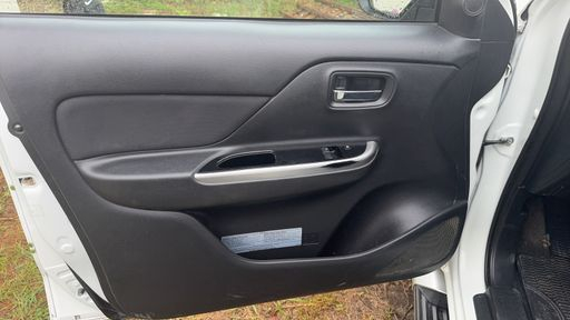 Mitsubishi L200 Club cab 2.2 DI-D 150 4WD - Intense – 2022 – 79119 km – Diesel – Boîte Manuelle — photo 46