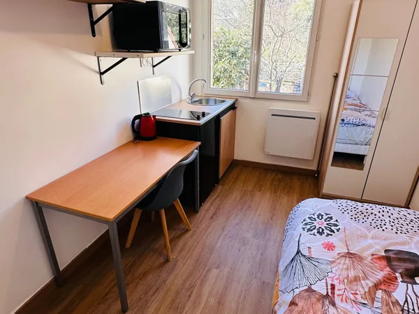 Appartement 1 pièce 14 m²