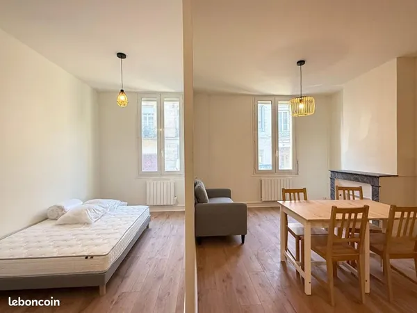 Studio 1 pièce 36 m²