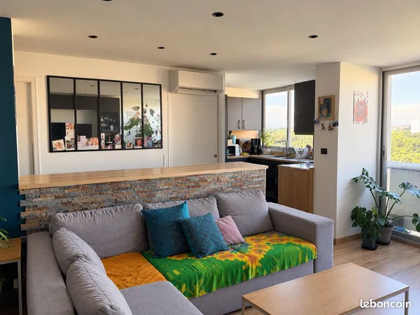 À vendre - Appartement T3 de 60 m² lumineux - Bron, Quartier des Essarts / 189 000 - Garage fermé di