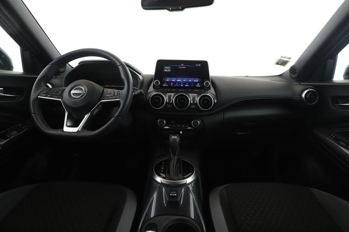 Nissan Juke 1.6 Hybrid N-Connecta — photo 11