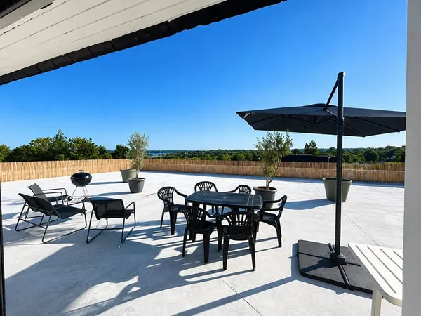 Quand le loft rencontre l'horizon. Un loft d'exception avec ascenseur, terrasse panoramique de 400 m
