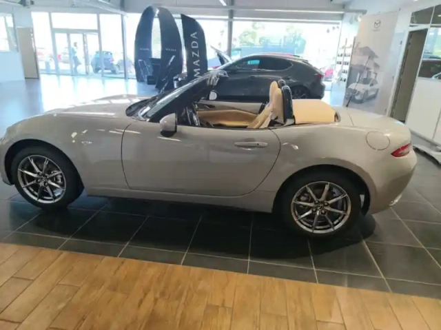 Mazda Mx-5 1.5 skyactiv-g 132ch kazari — photo 24