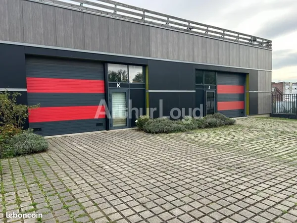 Local industriel 132 m²