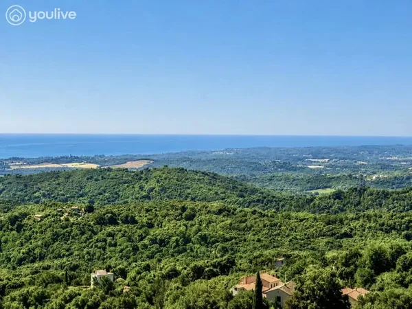 Appartement T2 Meublé - Dernier étage avec ascenseur - Vue mer & montagne - et parking
