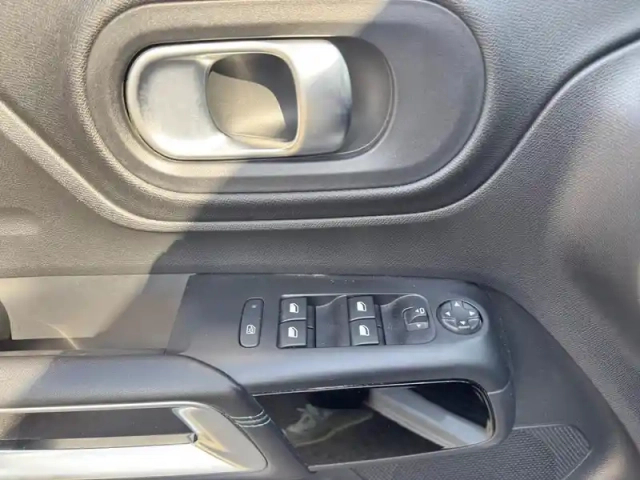 Citroën C5 Aircross bluehdi 130ch s&amp;s feel pack eat8 — photo 29