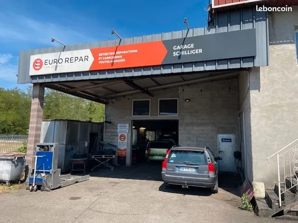 Garage automobile enseigne EUROREPAR