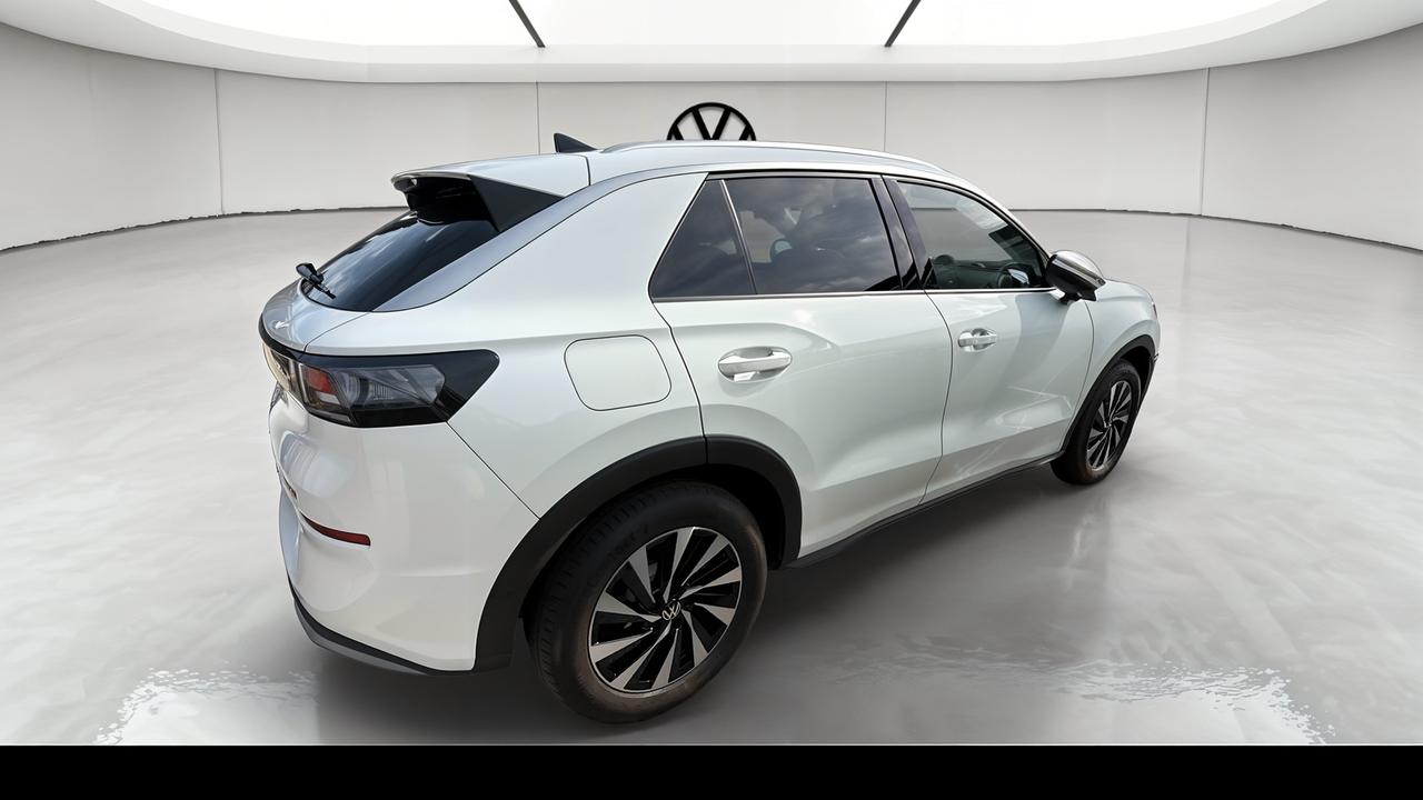 Volkswagen T-Roc 1.5 eTSI EVO2 Hybrid 150 ch DSG7 — photo 6