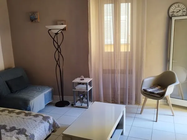 Studio meublé