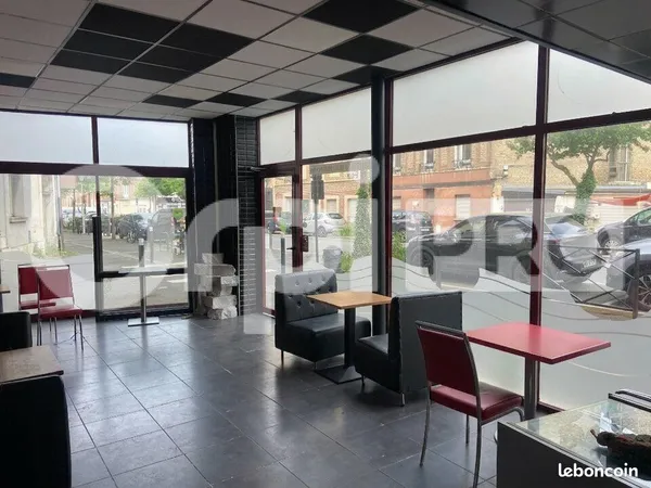 Local commercial 60 m²
