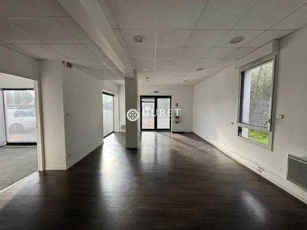 Local commercial 66 m²