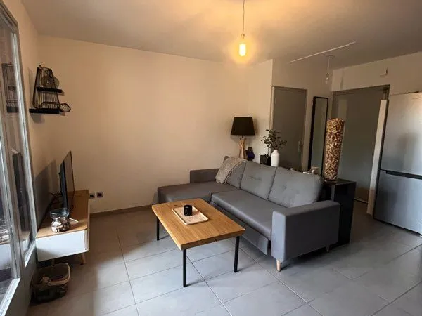 T2 meublé à Ste Foy les Lyon