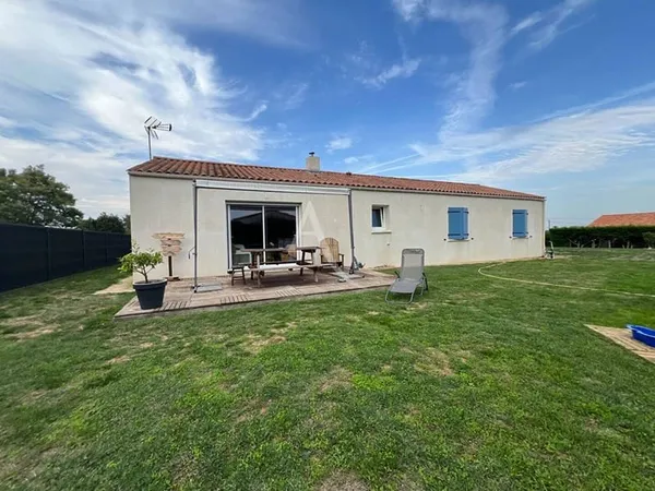 Maison de plain-pied 5 pièces 130 m²