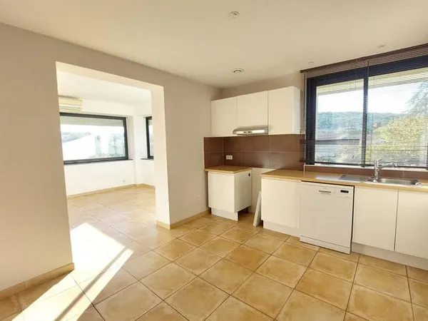 Appartement 4 pièces 81 m²
