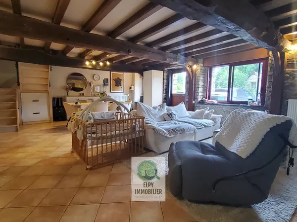 Longère rénovée de 120m² - 5 pièces - 3 chambres - 935m² de terrain - LA DOMINELAIS