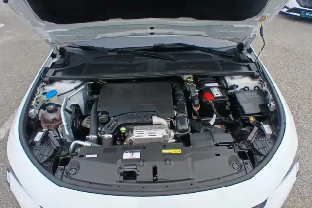 Peugeot 308 sw puretech 110ch s&amp;s bvm6 — photo 16