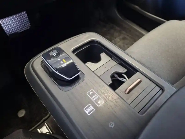 Nissan Ariya electrique 63kwh 218 ch — photo 45