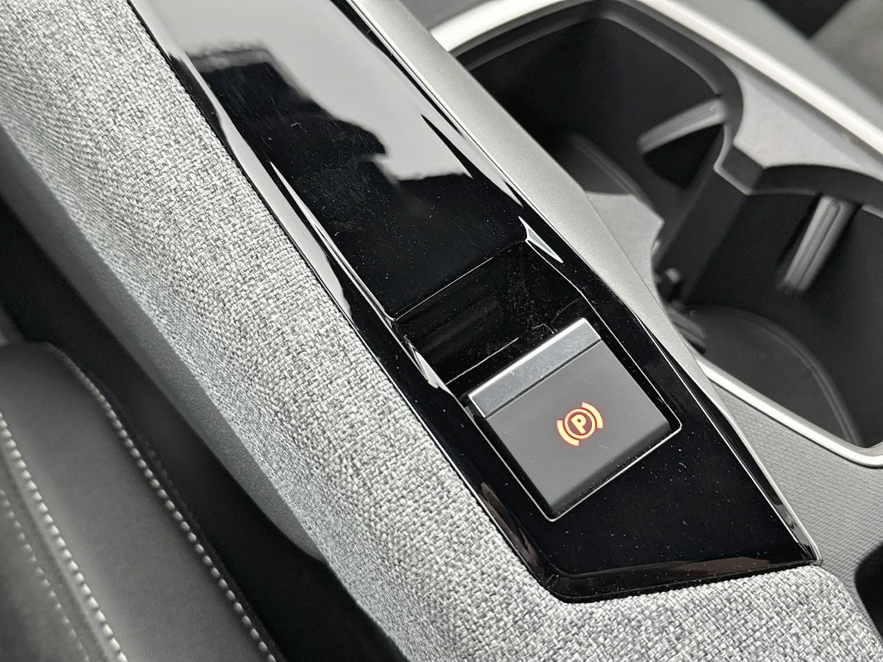 Peugeot 5008 hybrid 145 ch e-dcs6 gt — photo 33