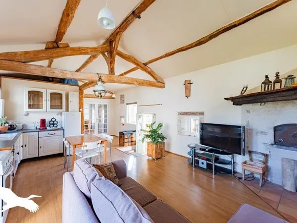 Maison 8 pièces 234 m²