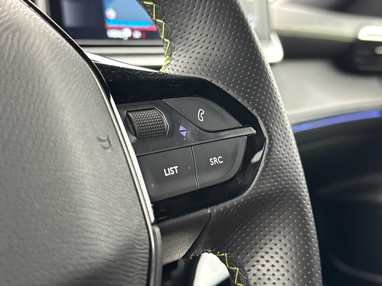 Peugeot 2008 puretech 130 s&s eat8 gt — photo 19