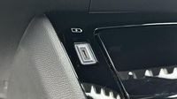 Peugeot 208 1.2 Hybrid 145ch GT e-DCS6 — photo 16
