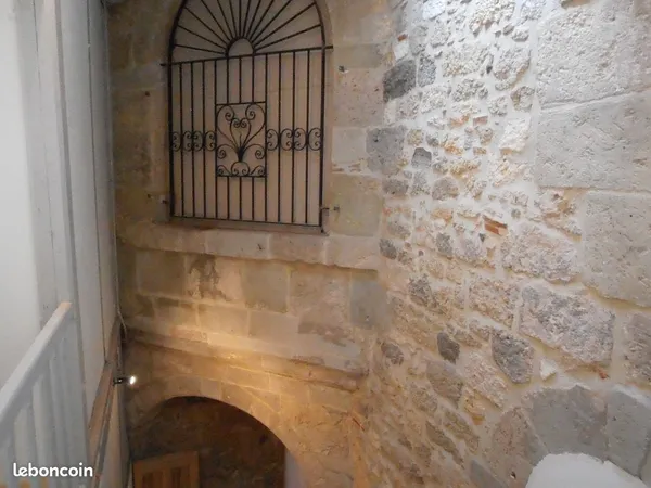 A saisir; Appartement atypique dans centre Nérac