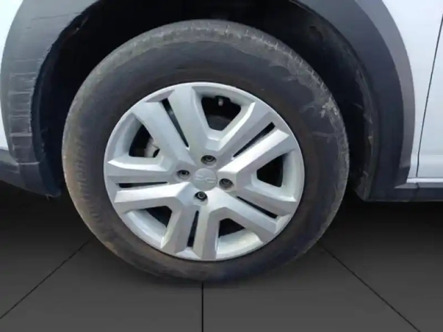 Dacia Sandero 1.0 eco-g 100ch stepway essential — photo 11