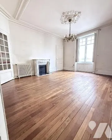 Appartement 6 pièces 141 m²