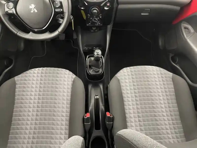 Peugeot 108 vti 72ch s&amp;s bvm5 — photo 27