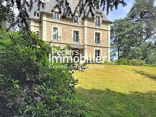Maison 13 pièces 500 m²