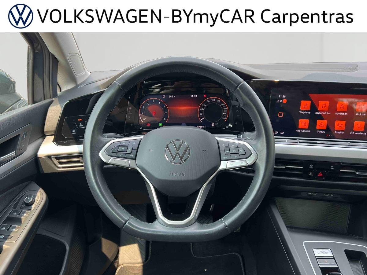 Volkswagen Golf 1.0 eTSI OPF 110 DSG7 — photo 11