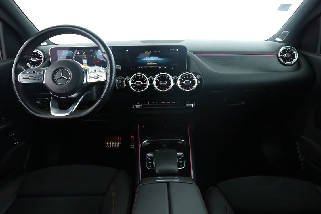 Mercedes-Benz Classe B 220 AMG Line 4Matic 7G-DCT — photo 11