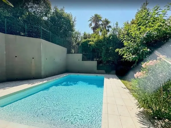 Studio de 25 m² avec jardin privatif et piscine