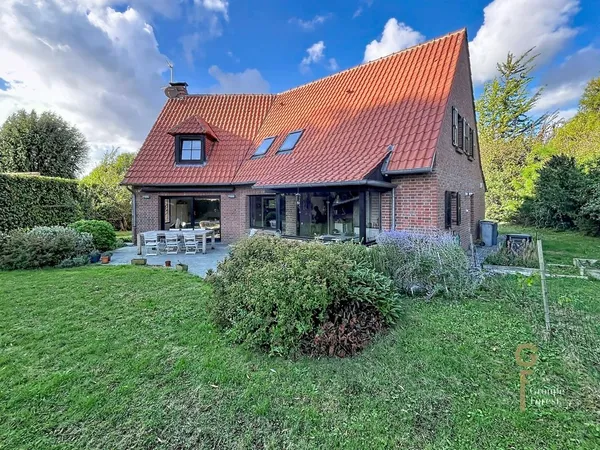 Maison de luxe 7 pièces 171 m²