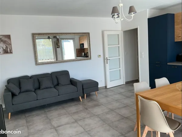 Rez-de-jardin T3 meublé