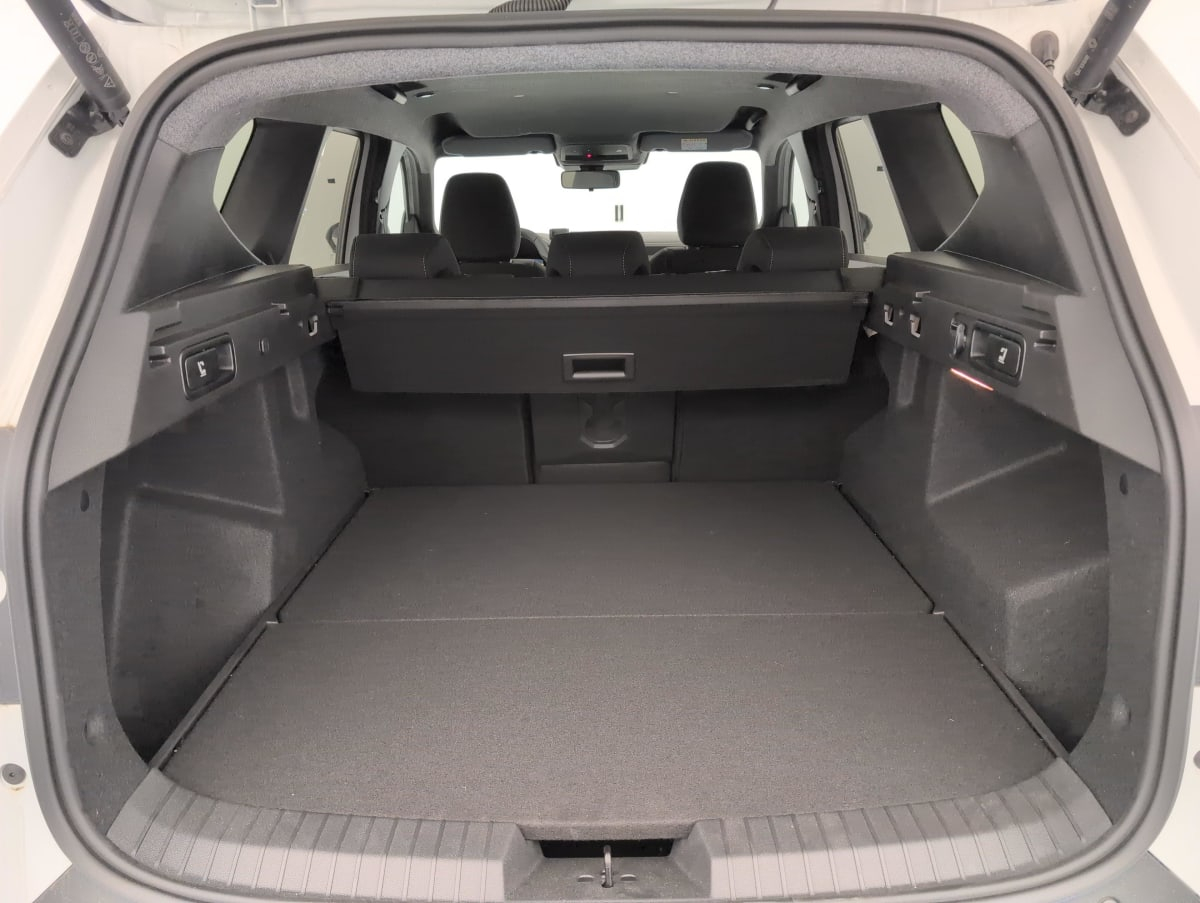 Dacia Bigster — photo 11