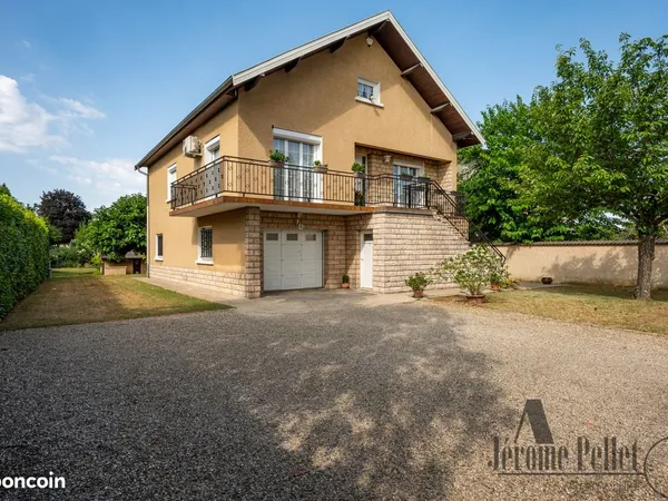 Maison 5 pièces 100 m²