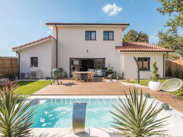Maison 6 pièces 167 m²