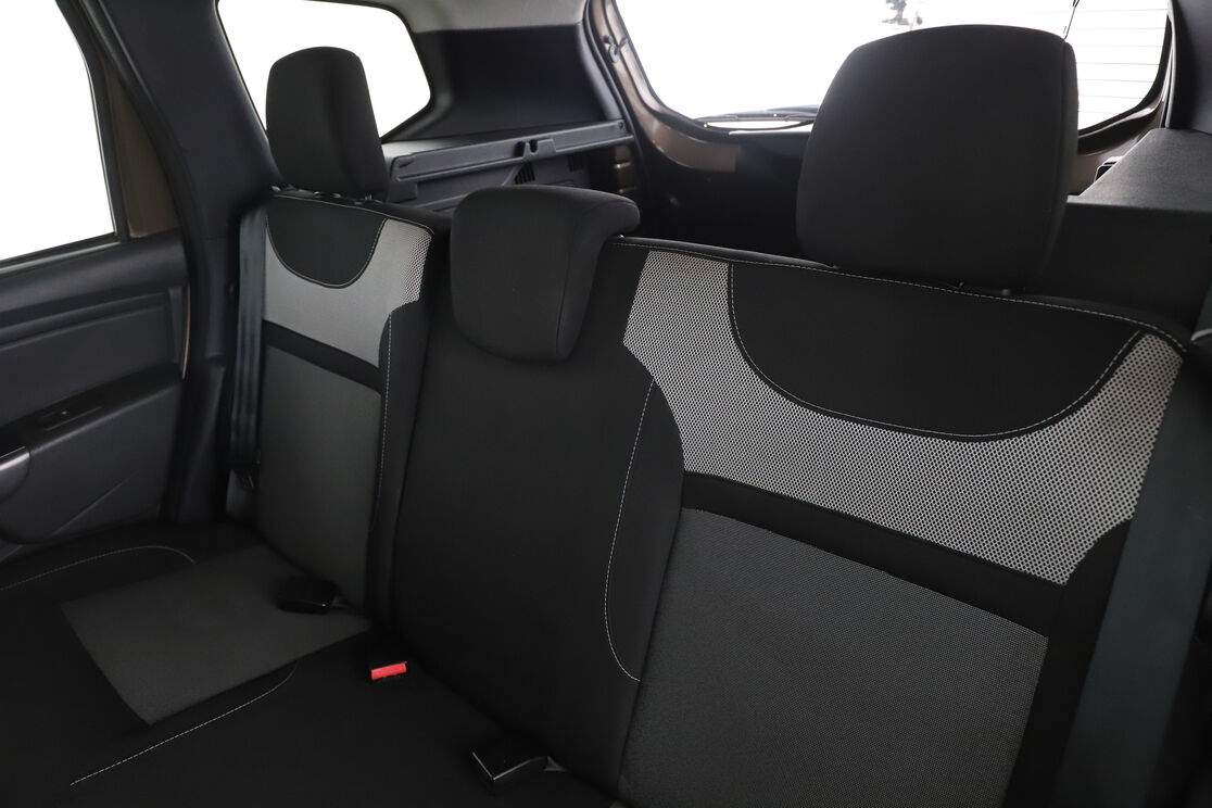 Dacia Duster 1.5 dCi Black Touch 4x2 — photo 13