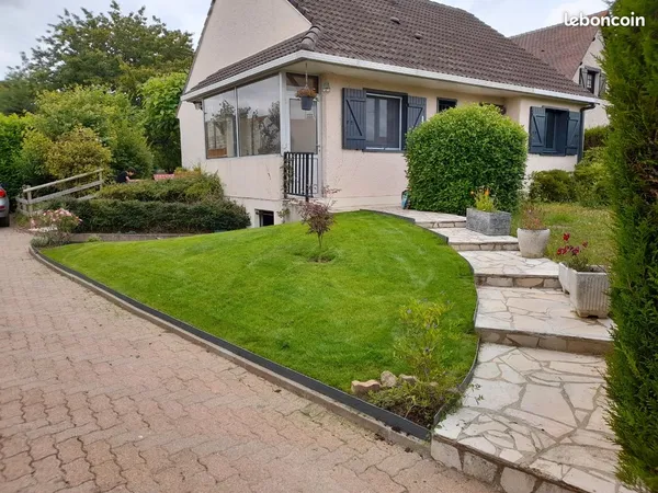 Maison 3 pieces, garage et grand jardin