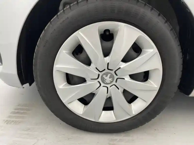 Peugeot 108 vti 72ch s&amp;s bvm5 — photo 18