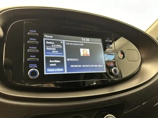 Toyota Aygo 1.0 vvt-i 72 dynamic — photo 25