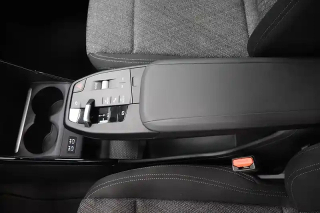 Bmw Serie 2 active tourer 218i 136 ch dkg7 — photo 73