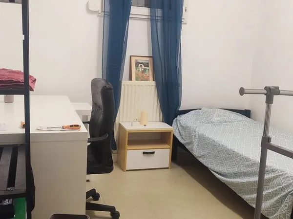 Chambre disponible