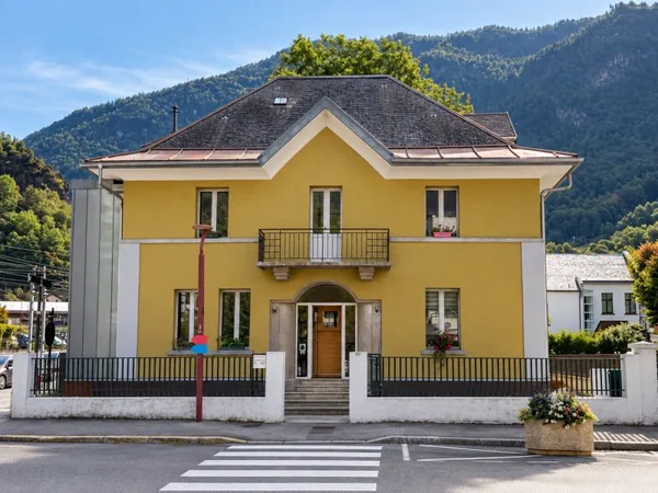 Maison 9 pièces 239 m²