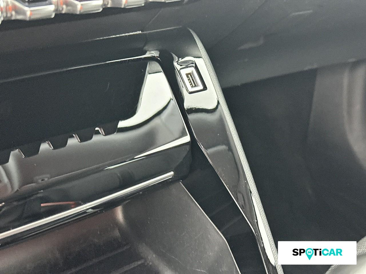 Peugeot 2008 1.2 puretech 130ch s&s allure — photo 16