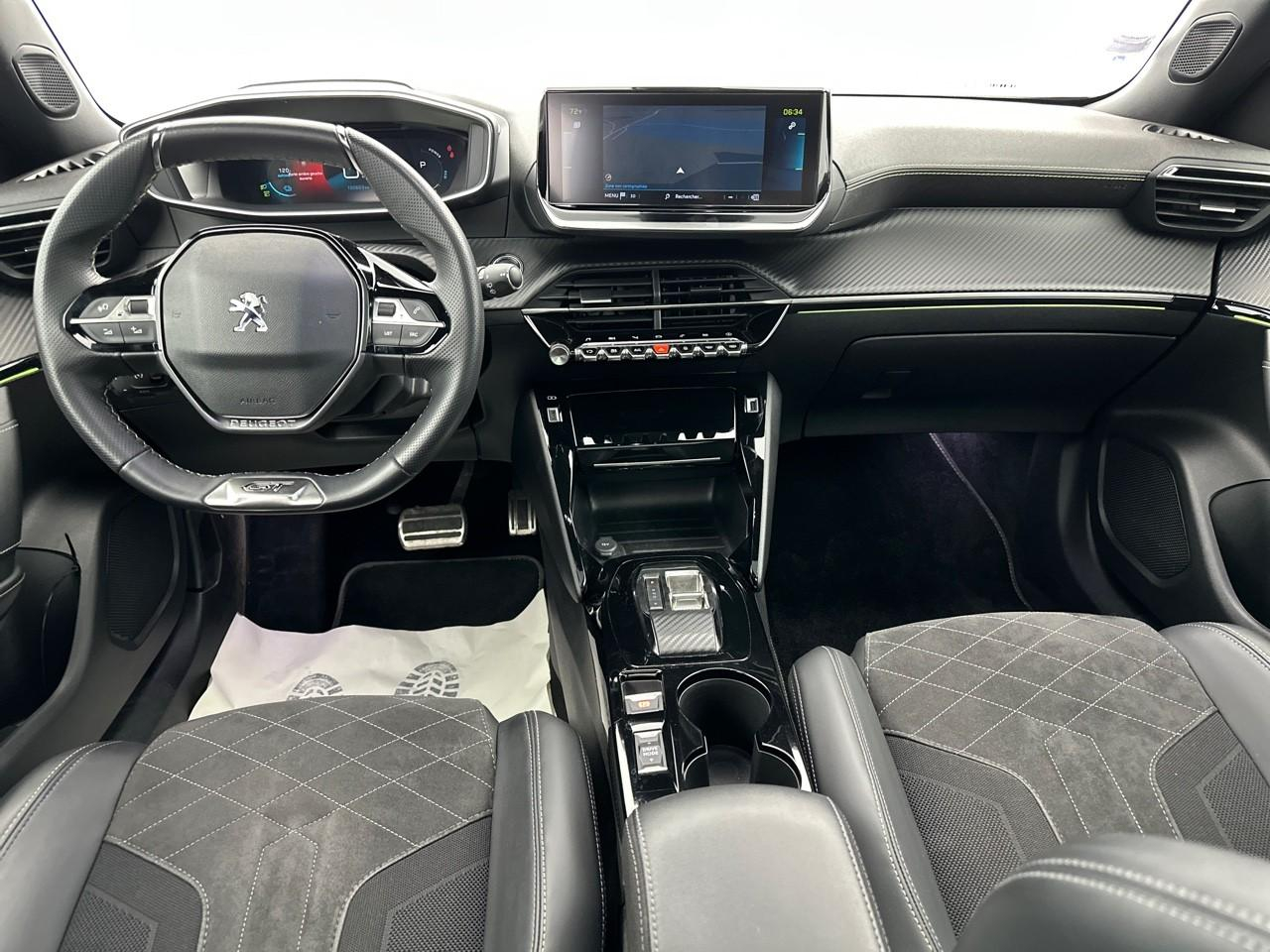 Peugeot 2008 electrique 136 ch gt pack — photo 11