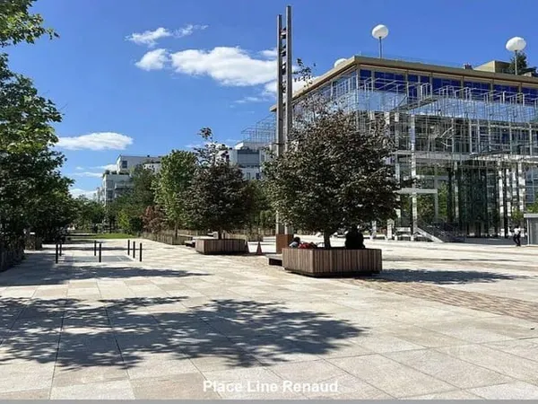 Local commercial 284 m²