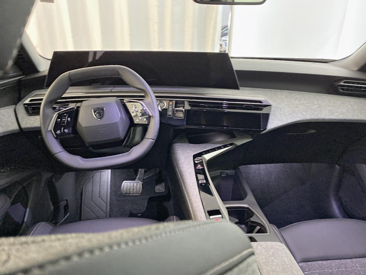 Peugeot 5008 hybrid 145 ch e-dcs6 allure — photo 8